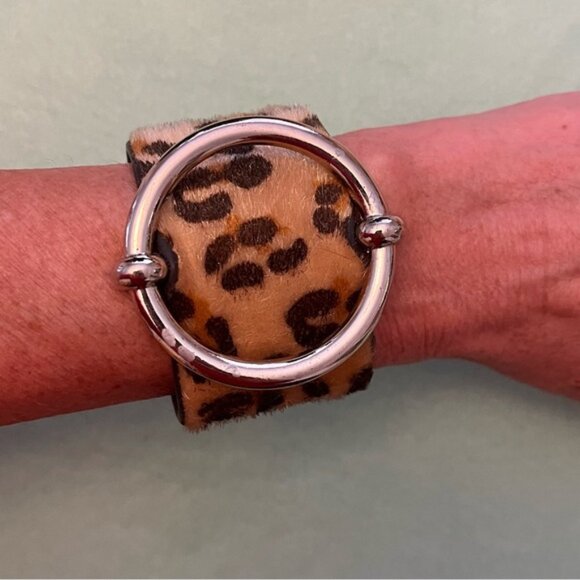 Leopard Bracelet Earrings Faux Fur Adjustable 3 Piece Set - Picture 2 of 7